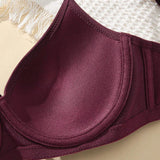 Elegantní push-up podprsenka s jemnou texturou