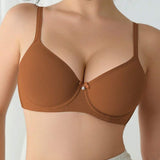 Elegantní push-up podprsenka s jemnou texturou