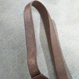 Minimalistická podprsenka s trojúhelníkovými košíčky