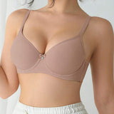 Elegantní push-up podprsenka s jemnou texturou
